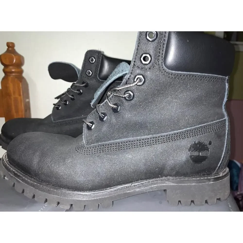Timberland 6-Inch Premium Waterproof Boots (size 10)